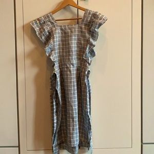Apron dress